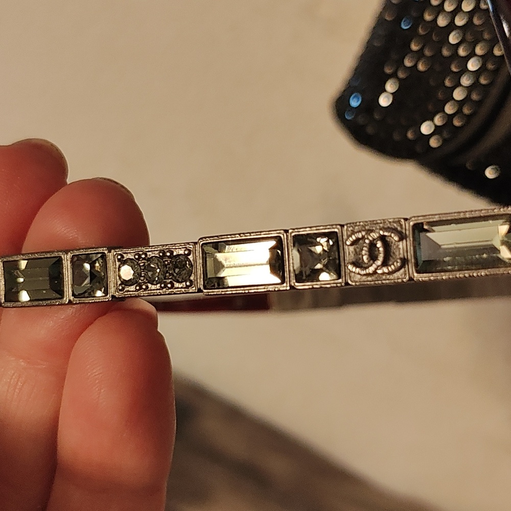 CHANEL  Sunglasses with Case - Picture 4 of 6